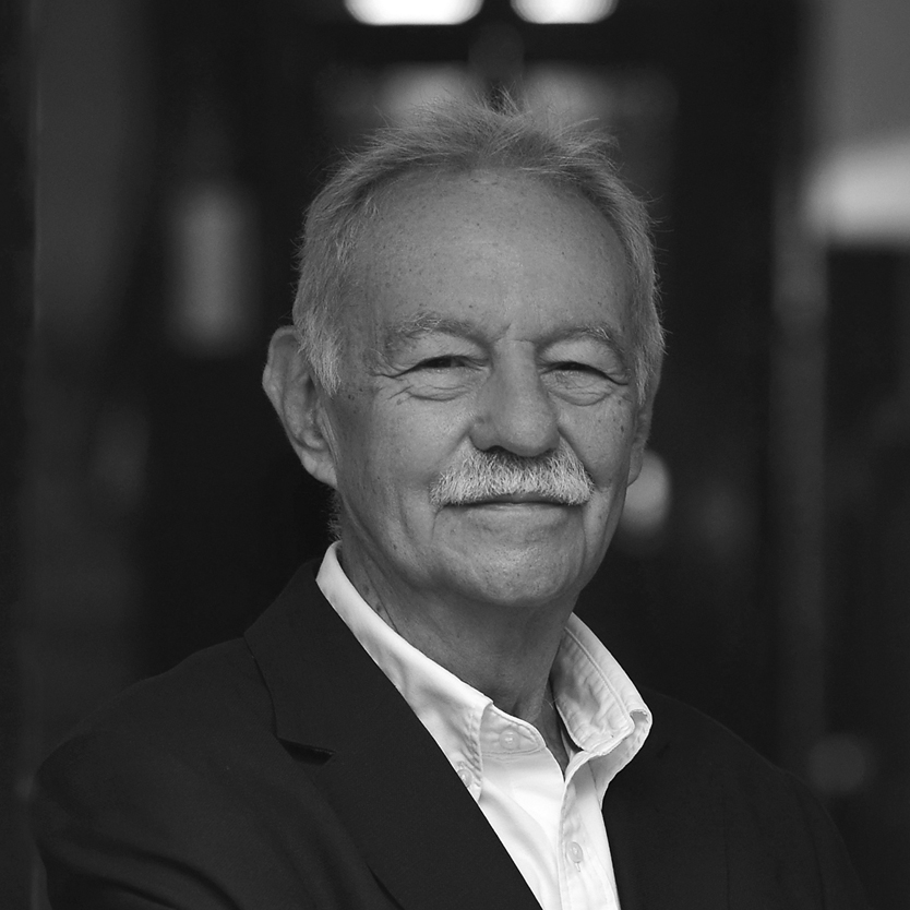 Eduardo Mendoza